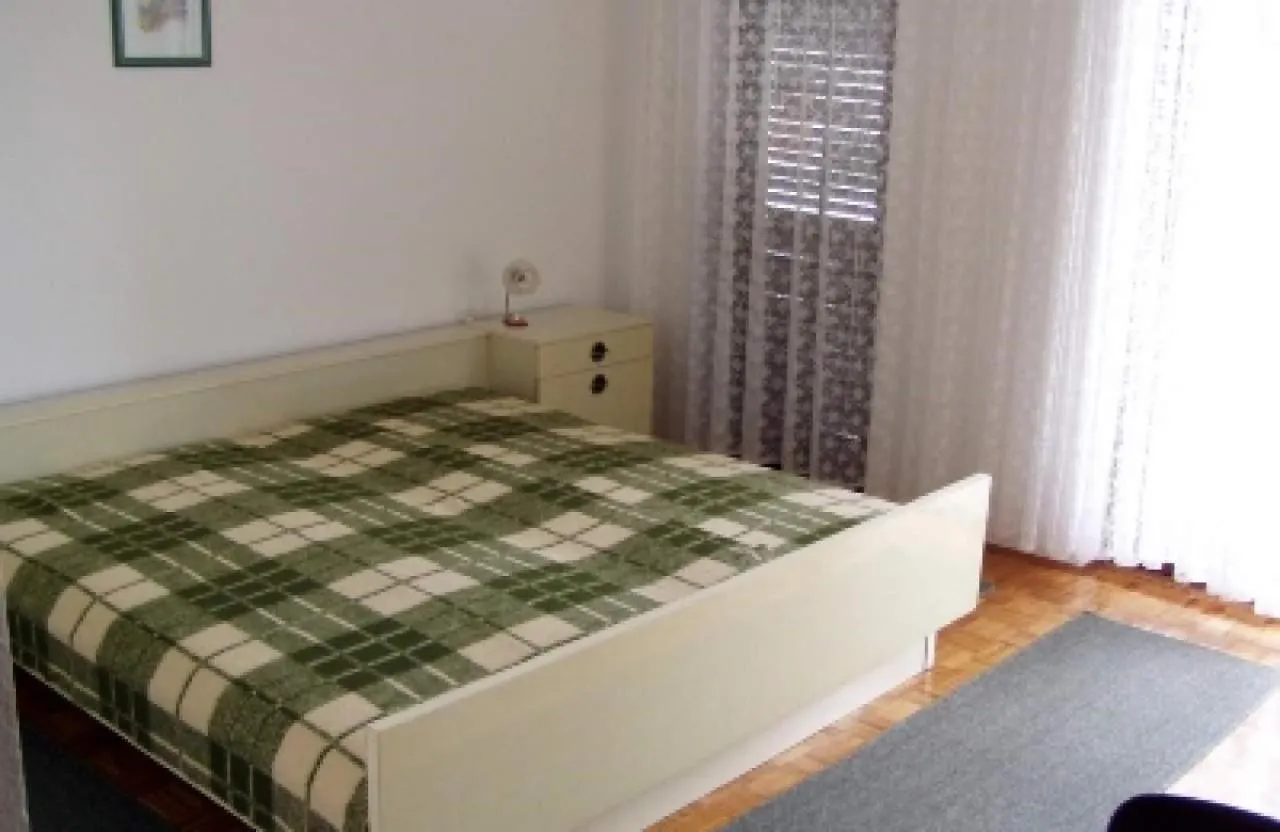 Katica Nv - Apartment 6 Pax With Balcony Novi Vinodolski Croatia